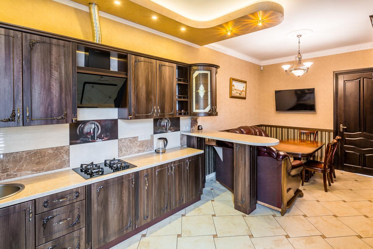 Beautiful Apartment D.Galytskogo Λβιβ Εξωτερικό φωτογραφία